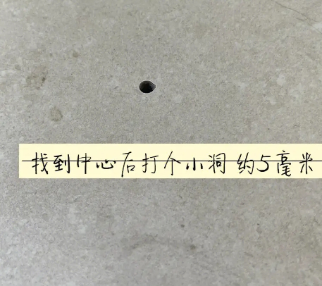 景德镇市瓷砖空鼓维修公司专业解答在瓷砖铺贴过程中，如果砂料搅拌不均匀，将会带来以下问题